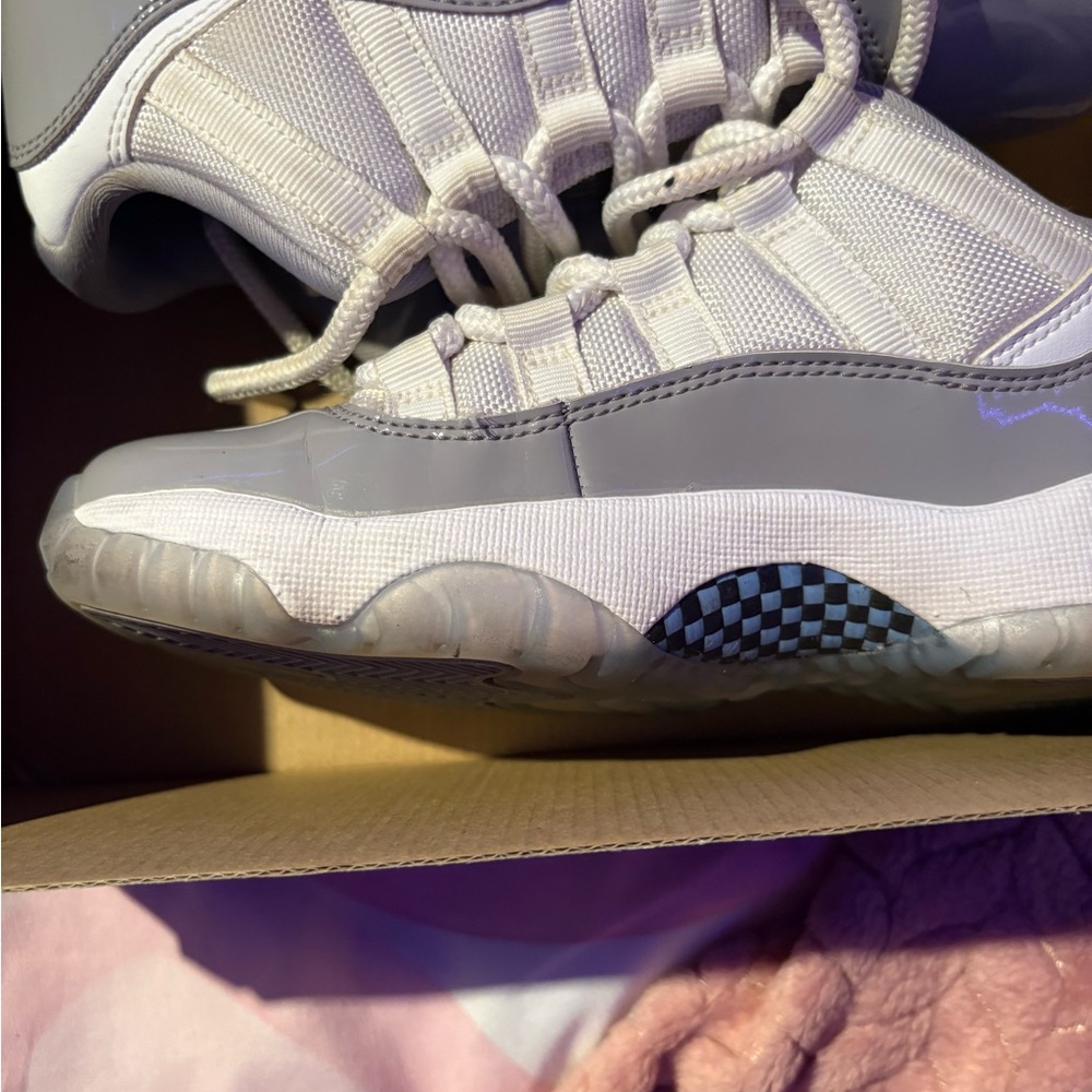 Jordan Kids Sneakers in Gray and White